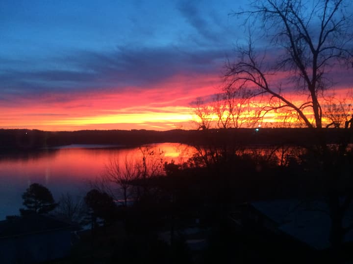 Serenity on Beaver Lake Houses for Rent in Rogers, Arkansas, United