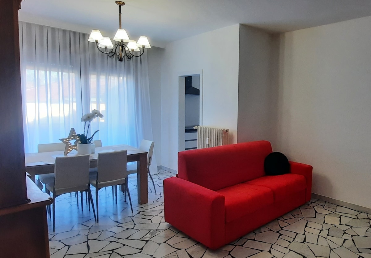 Popular Airbnb listing: Verdisuite-Trento centre-Free private parking in Trento