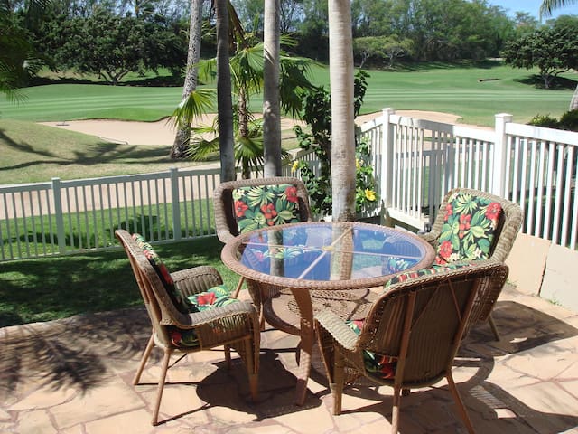 Aloha Special! Quiet 3 Bedroom Villa w/ Golf Cart!