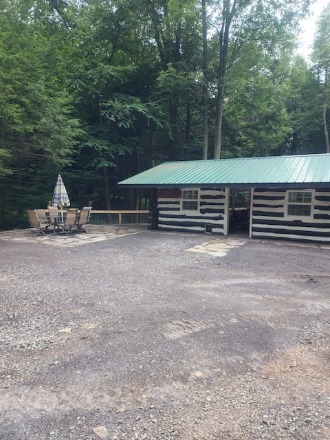Private Log Cabin in rural Port Matilda