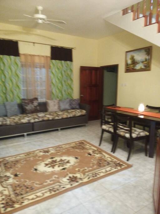 LIVING ROOM TO KITCHEN