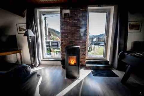 Top performing Airbnb: Les 3 chapeaux flat with master suite Meuse View in Dinant