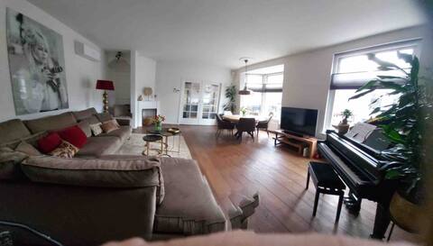 Luxury apartment in the heart of the city center