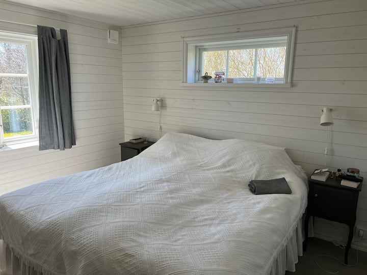 Საძინებელი დიდი სახლი