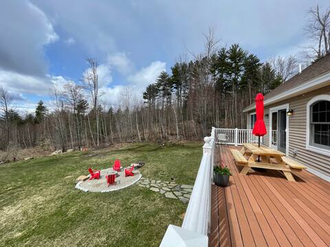 Berry Mountain Lodge: Mountain Views by Lake & Ski