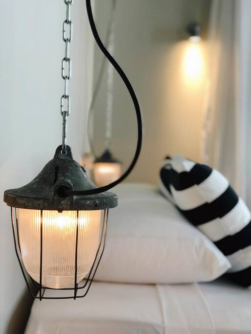 Extraordinary Large Bedroom detail