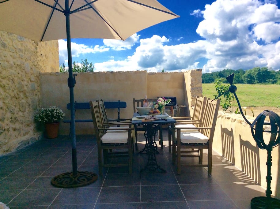Your Private BBQ Terrace & Entry