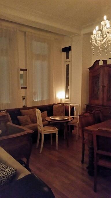 Wohnzimmer / living room