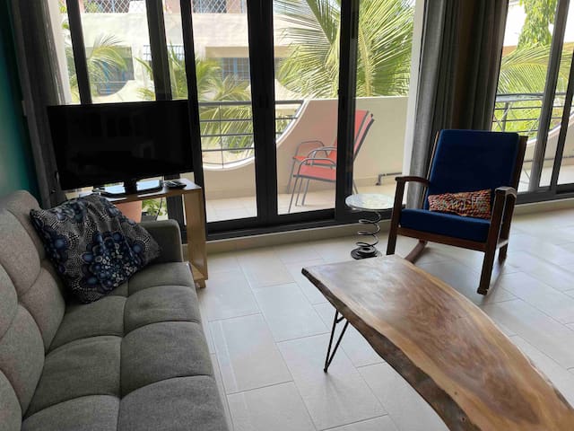 Entire home with 1 bedrooms in Mbour - Saly Sanctuary, 200m to beach, electricity incl