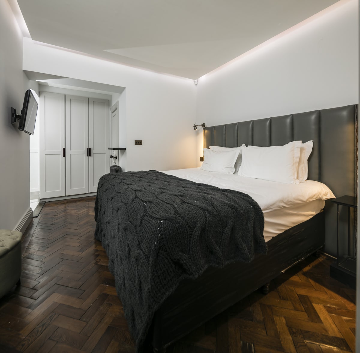 mayfair flat convertible crib