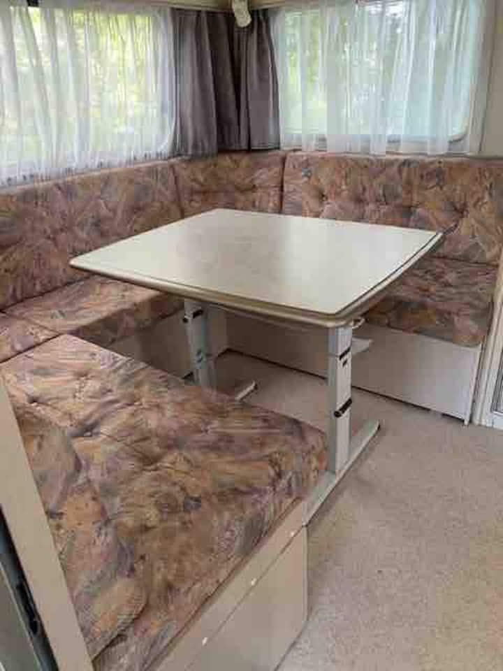 Leuke 5 Persoons Caravan Te Huur - Lapalisse