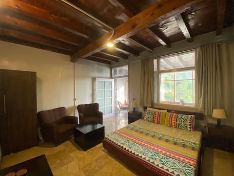 One Bedroom Haven - Nathia/Dunga Mushkpuri track
