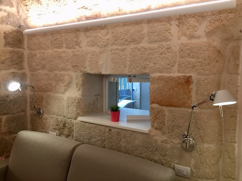 Top performing Airbnb: Casa Azzurra, by the sea in city center in Monopoli