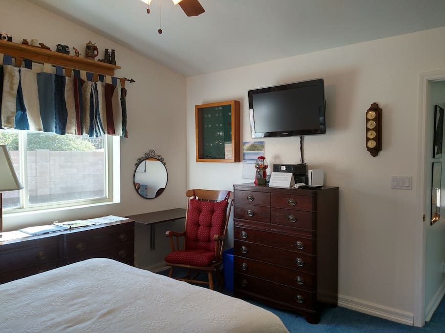 Queen Size Comfort and Privacy, desk up and mirror