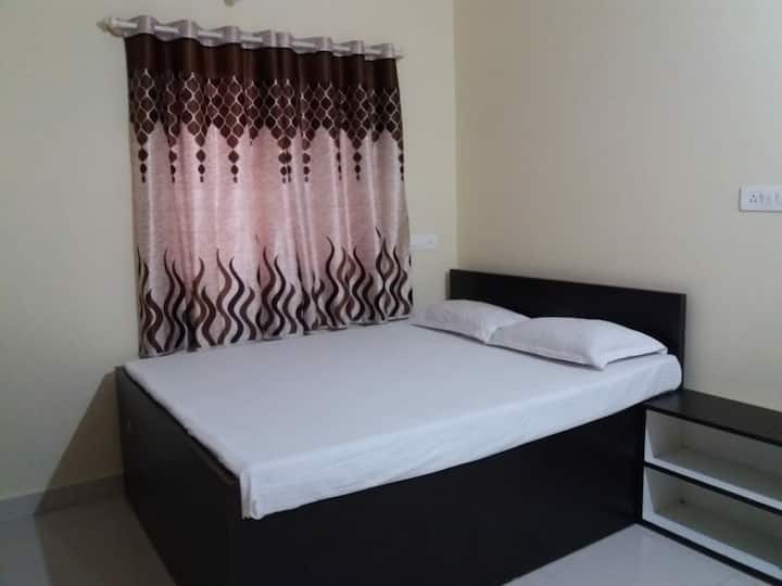 საძინებელი 1