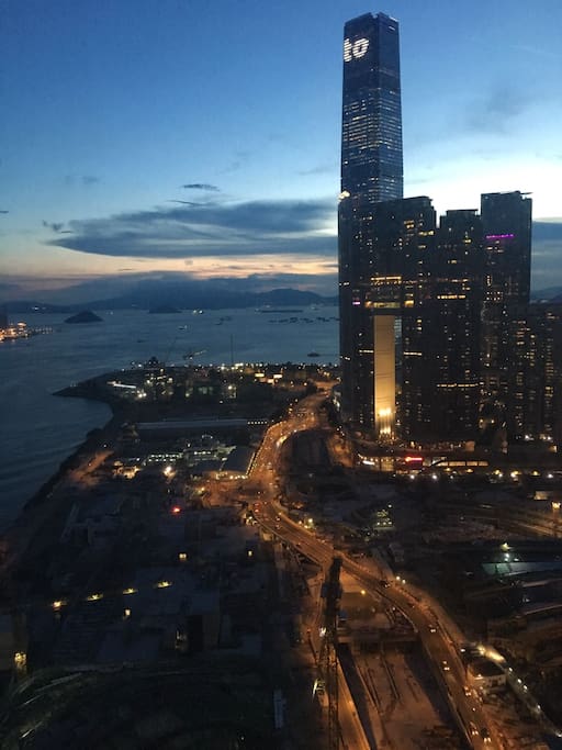 night view of the room