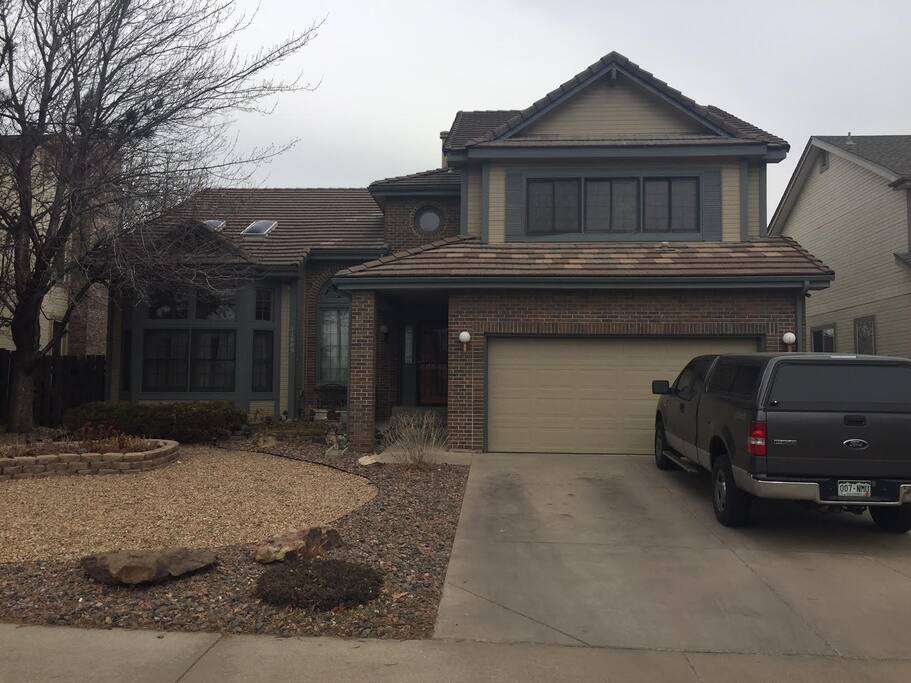 Quiet and safe neighborhood, street parking, private entrance for guest accommodations.