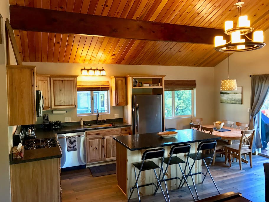 Open floor plan!