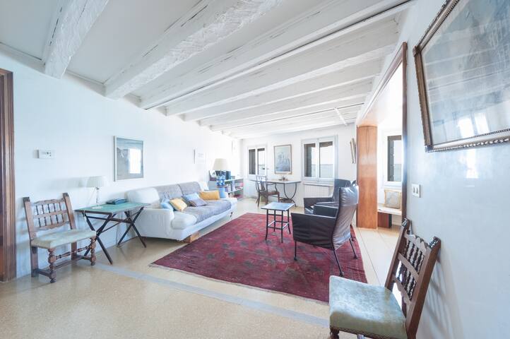 Ca’ Laguna, stunning views on Bacino di San Marco. gallery image 3