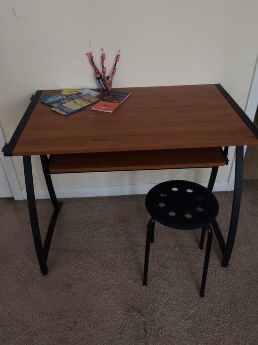 Small Desk/Work Space