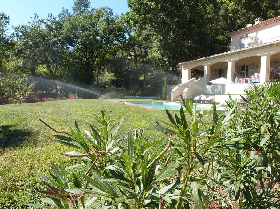 Coté Jardin Piscine Terrasse