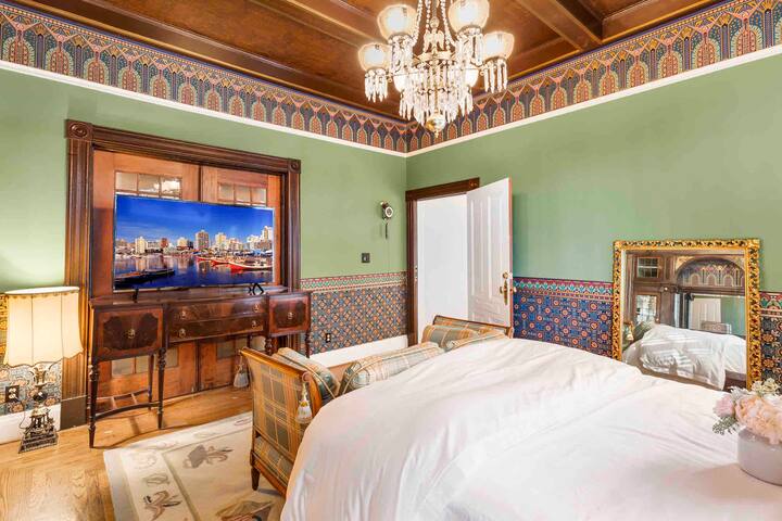 SJ Downtown Historical with Victorian Experience gallery image 5