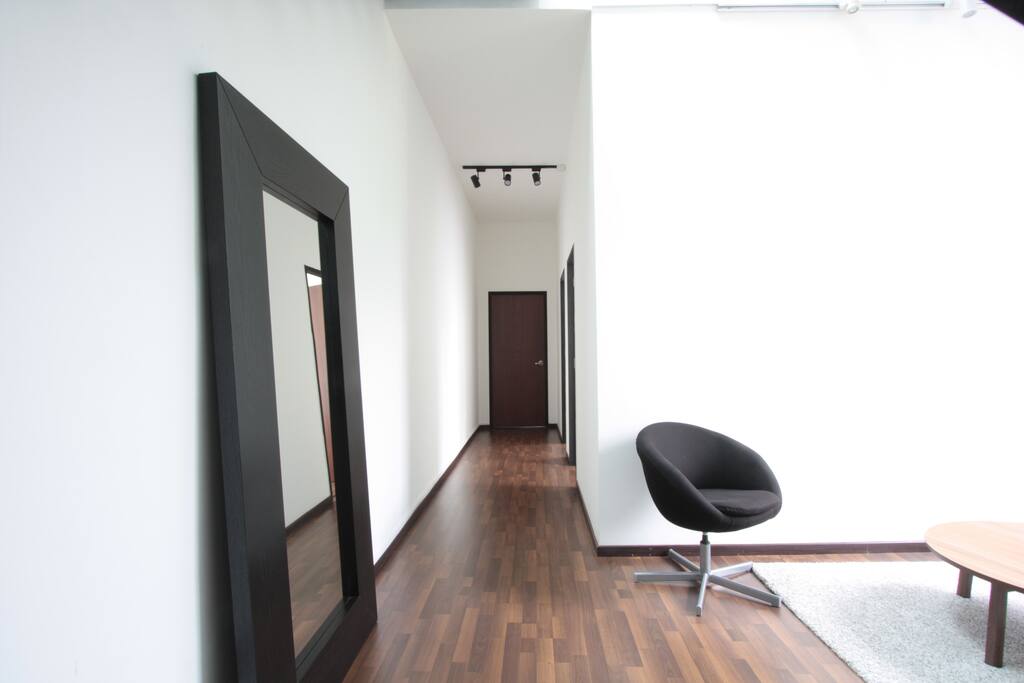Minimalist decor
