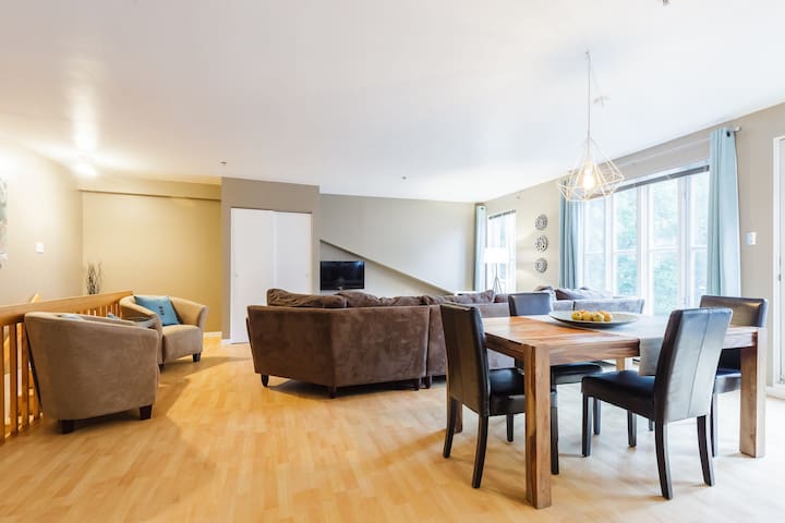 Grand 4.5 bien situé avec terrasse