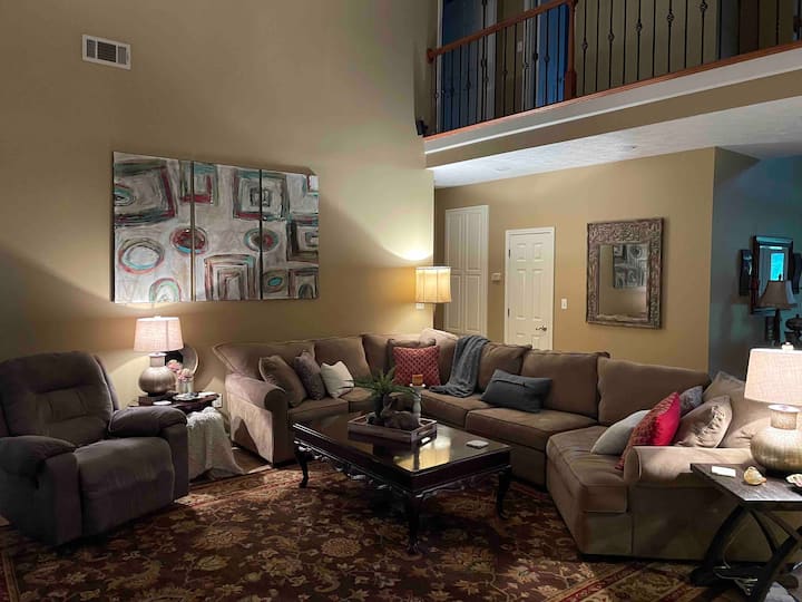 Charming 4br W/outdoor Living Area-close To It All - Trace State Park, Belden