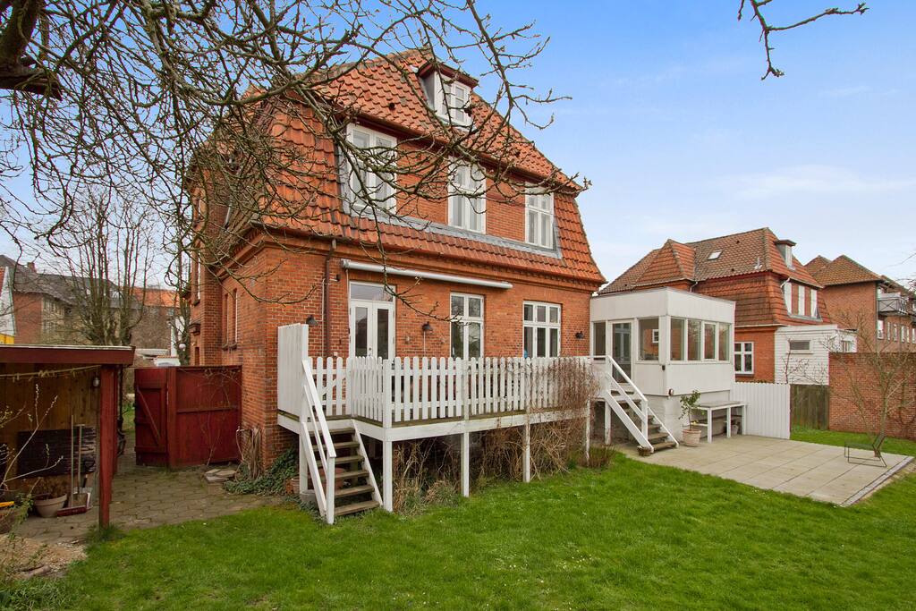 Westfacing garden