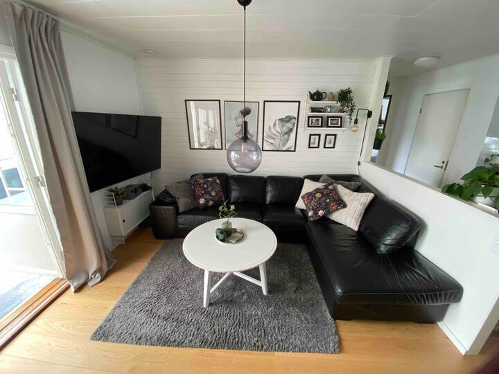 Villa Med Spa, Bastu Och Flera Uteplatser - Umeå