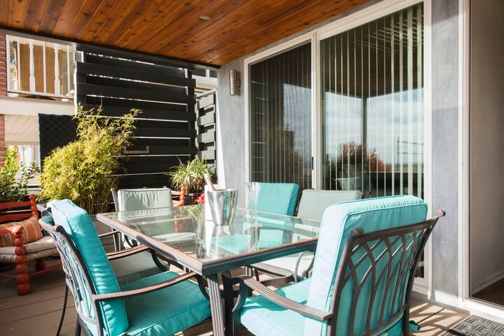 Oceanfront Oasis ! gallery image 3