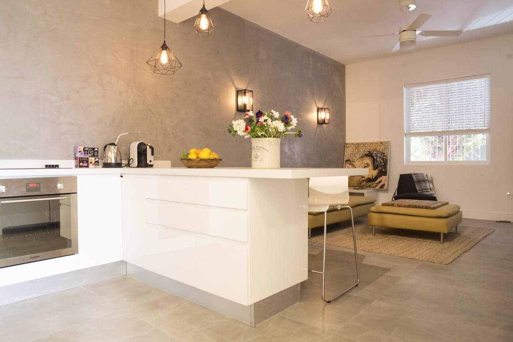 Spacious trendy living room