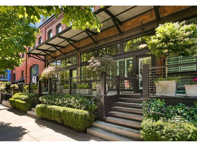 Large contemporary in a historic train station gallery image 2