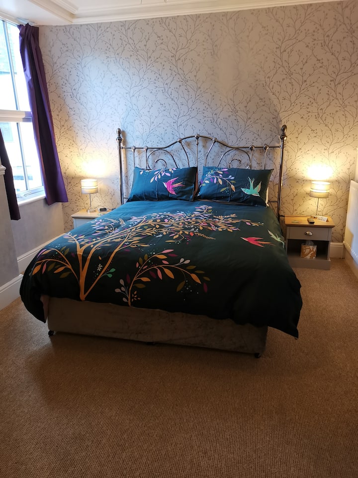 Private Room In Bowness-on-windermere - Kendal