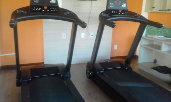 Condominium apartment 100 meters from the beach
