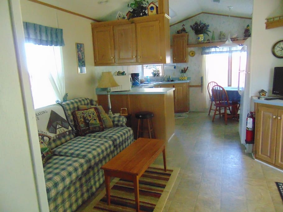 Living area with free Wi-Fi