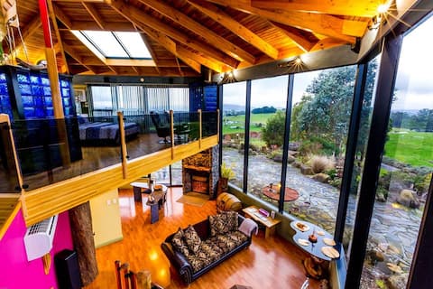 Eagles Nest I Honeymoon Stay-spas & mountain views