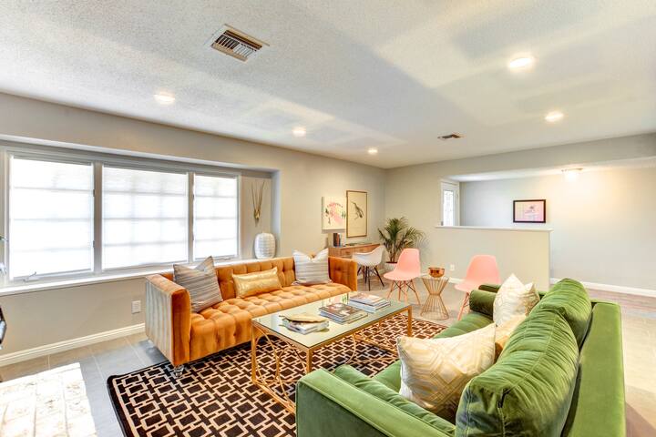 MID CENTURY LUXURY- Pool and Game Room 1ml 2 STRIP gallery image 3