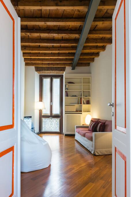 This is the entrance into the living room