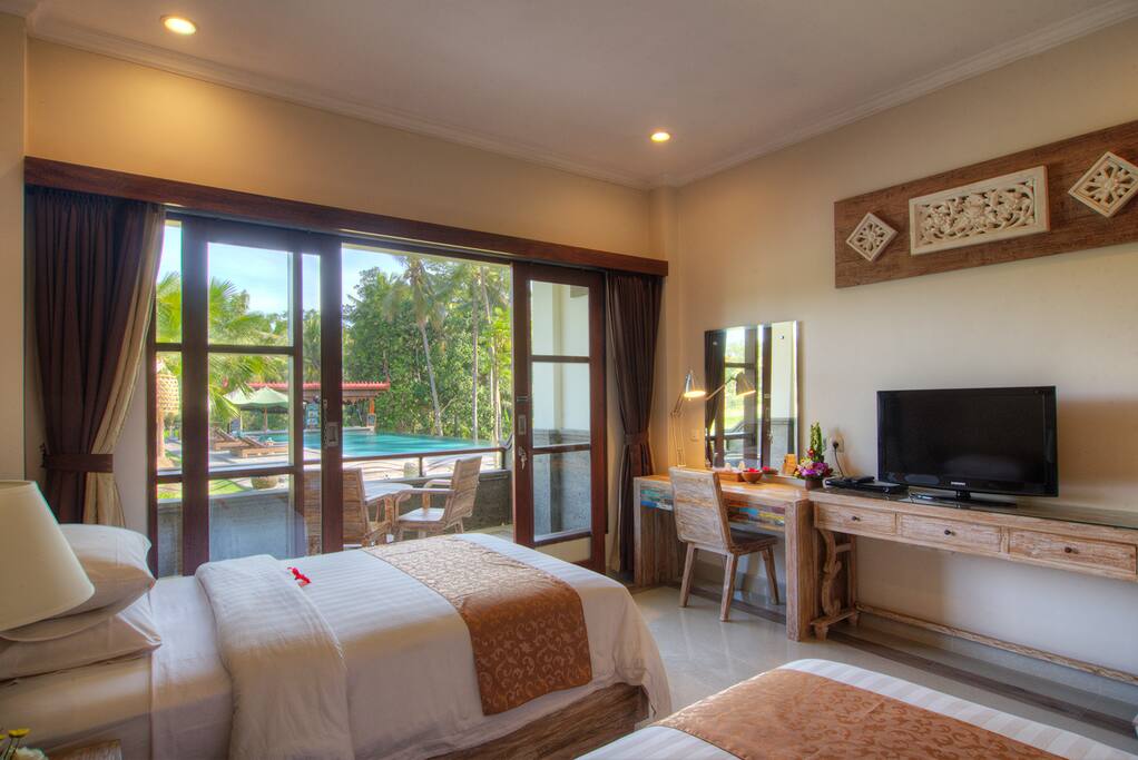 Twin Bed Room