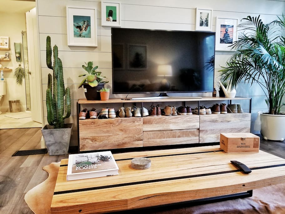 1st floor living room
