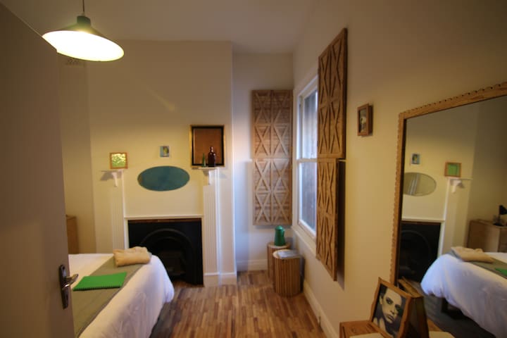 Artist's Room NEW