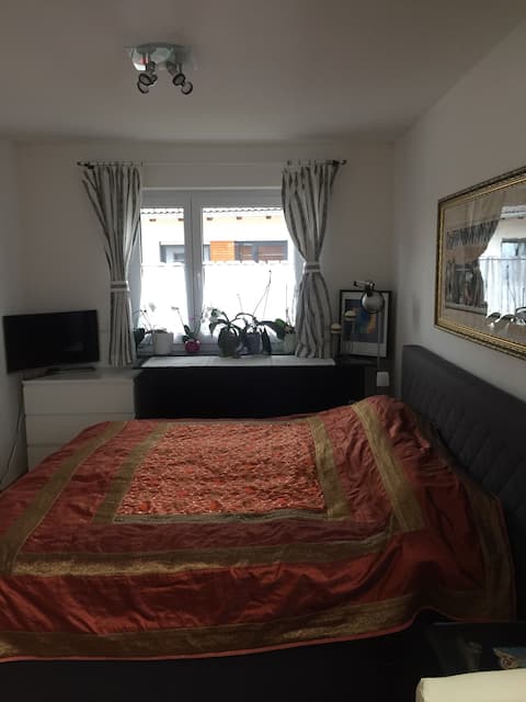 Nice n Cozy Room near Messe, Munich