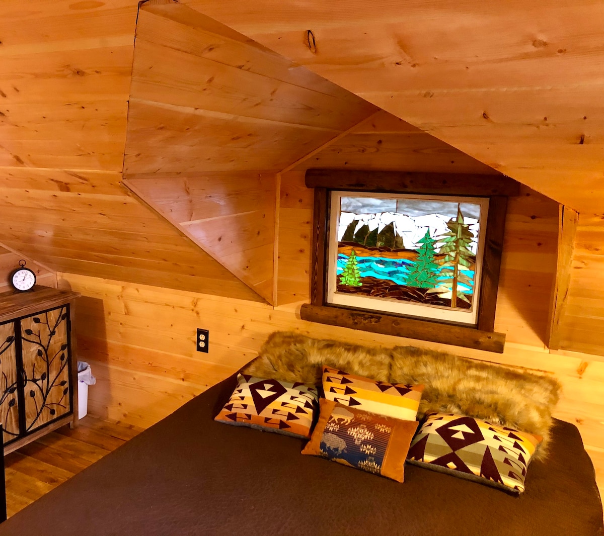 Stainglass katika Roshani ya Chumba cha kulala