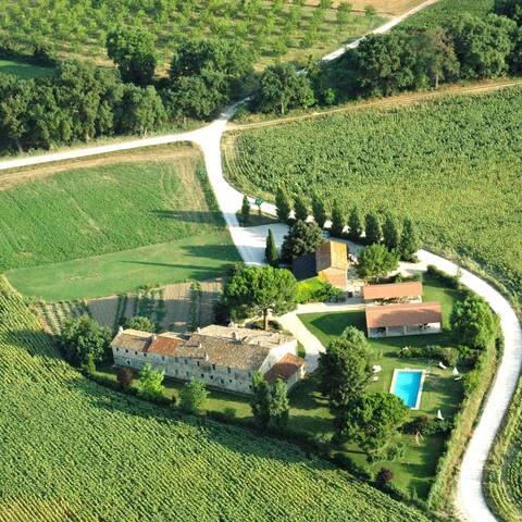 Beautiful private villa for 22 people +2 - pool