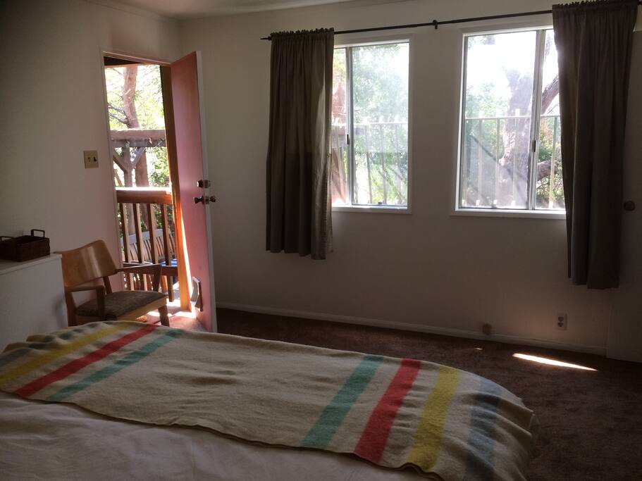 Plenty of sunlight, yet surrounded by trees. This space stays cool even during the hottest Southern California days. Private entrance.