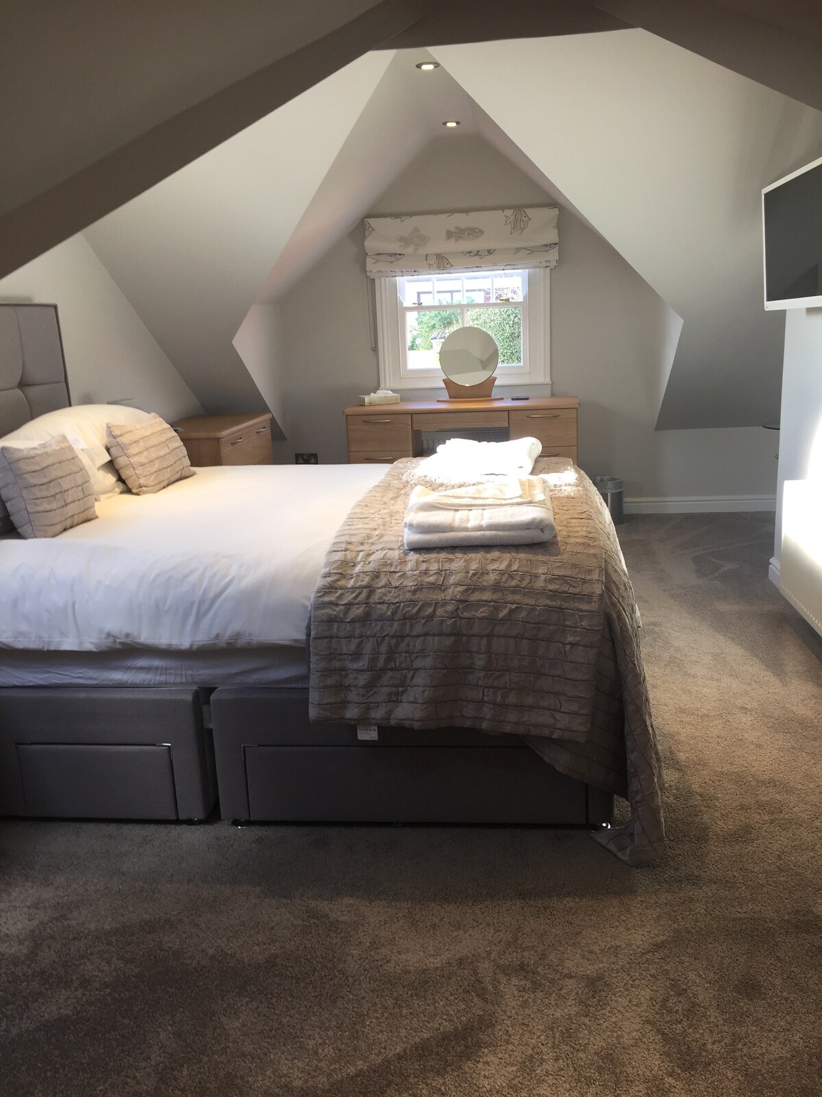 סוויטת חדר שינה ראשי