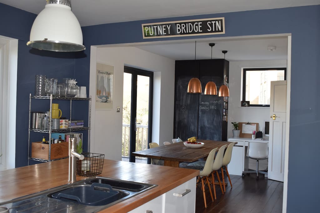 Large Kitchen Diner - with balcony over garden