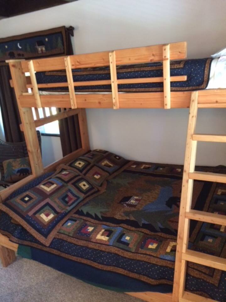 Tahoe Guest Room for 3 at Our Mtn Home w/Hot Tub